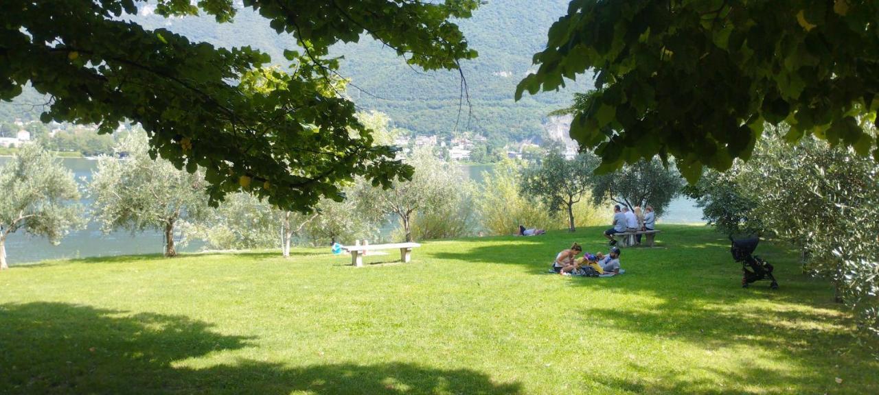 Vista Lago Lecco - Neiade Guest House Pescate Eksteriør billede